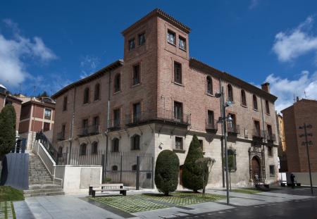 Palacio_de_Castilfale47.jpg.crop_display_0.jpg
