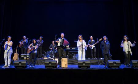 MÚSICA TRADICIONAL. Espliego Folk: "Fusión de raíz".
