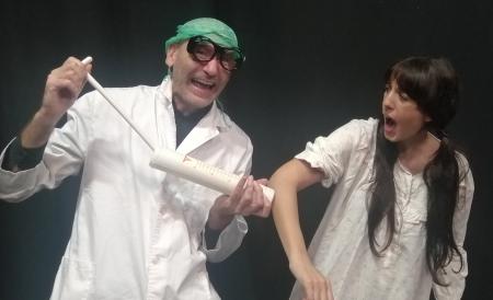 TEATRO FAMILIAR. Iluna Producciones: "Un cuento de miedo que da risa".