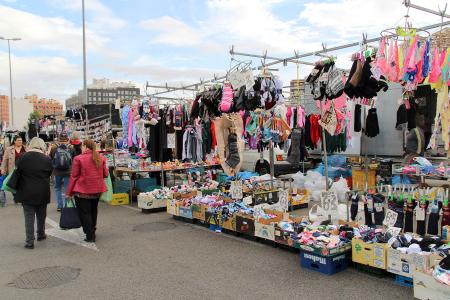 Imagen Solicitudes de PUESTOS DE VENTA AMBULANTES textil, hortofrutícola y...