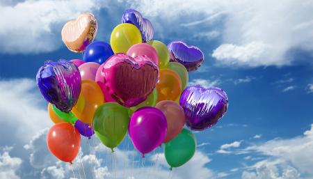 Image Venta de globos durante la celebración de la festividad de El Curpillos...