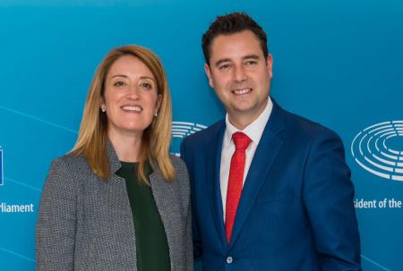 Imagen 29/3/23 La presidenta del Parlamento Europeo muestra su interés por la candidatura de Burgos 2031